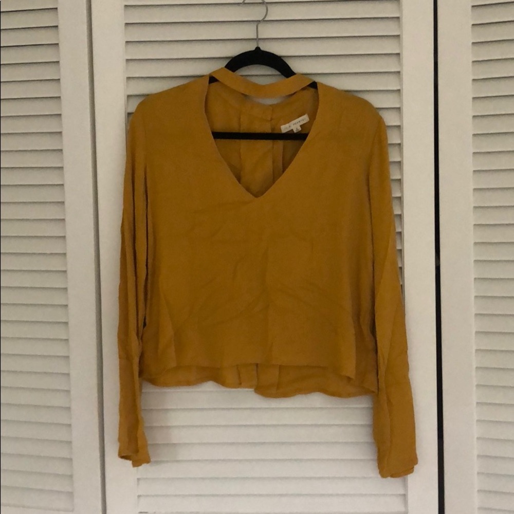 Open back scoop neck blouse